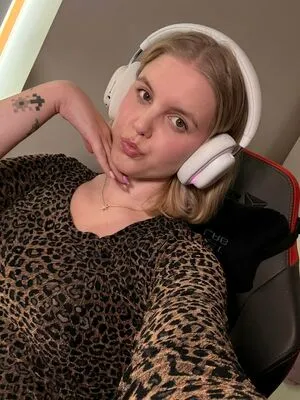 HoxieLoxie OnlyFans Leaked Free Thumbnail Picture - #NJBRBbSs2S