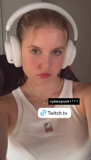 HoxieLoxie OnlyFans Leaked Free Thumbnail Picture - #OiOOwVjGk3