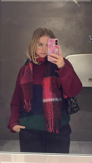 HoxieLoxie OnlyFans Leaked Free Thumbnail Picture - #sTiuTQ46I0