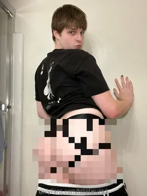 Httptwunk2 OnlyFans Leaked Free Thumbnail Picture - #FrOmfnOfLa