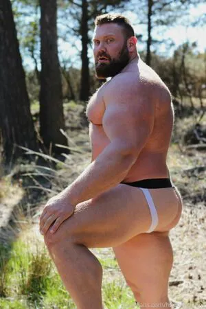 Hugeandhung OnlyFans Leaked Free Thumbnail Picture - #1Ef129BKAj