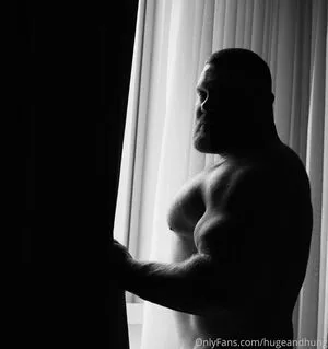 Hugeandhung OnlyFans Leaked Free Thumbnail Picture - #4hRzJ6EVdv