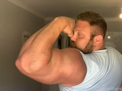 Hugeandhung OnlyFans Leaked Free Thumbnail Picture - #6y5eqWbpFV