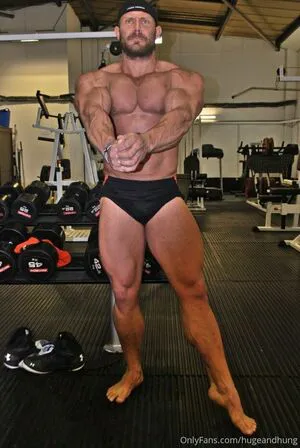 Hugeandhung OnlyFans Leaked Free Thumbnail Picture - #BuVqX8jq22