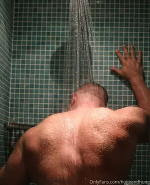 Hugeandhung OnlyFans Leaked Free Thumbnail Picture - #n5Vd54I56F