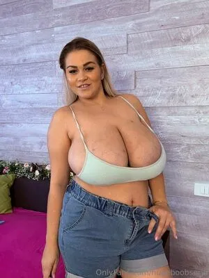Hugeboobserin OnlyFans Leaked Free Thumbnail Picture - #bEhgDhx0gT