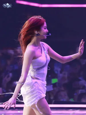 Huh Yunjin OnlyFans Leaked Free Thumbnail Picture - #3BsfQOqsNt