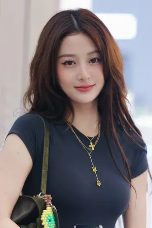 Huh Yunjin OnlyFans Leaked Free Thumbnail Picture - #44OKGRfw8X