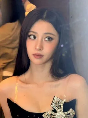 Huh Yunjin OnlyFans Leaked Free Thumbnail Picture - #BNa0C5TZCR