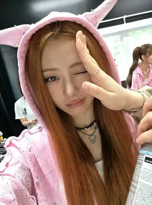 Huh Yunjin OnlyFans Leaked Free Thumbnail Picture - #CSLXZxbEfY