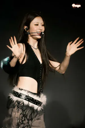 Huh Yunjin OnlyFans Leaked Free Thumbnail Picture - #EIJhbm0KEr