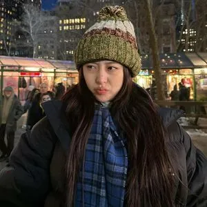 Huh Yunjin OnlyFans Leaked Free Thumbnail Picture - #G7DSe4s4WQ