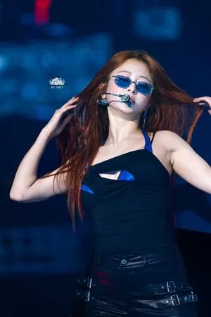 Huh Yunjin OnlyFans Leaked Free Thumbnail Picture - #GlCPQ1yh5c