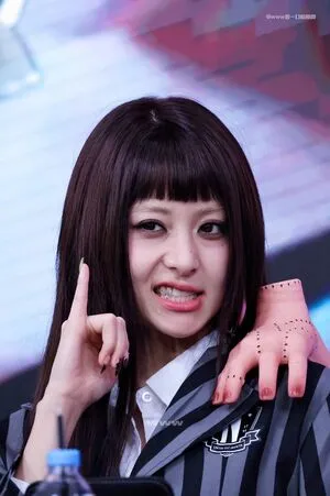 Huh Yunjin OnlyFans Leaked Free Thumbnail Picture - #MStVNMRrZ4