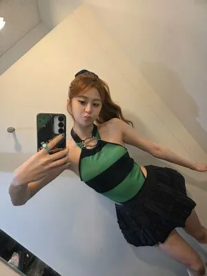 Huh Yunjin OnlyFans Leaked Free Thumbnail Picture - #OhrtDJxMSF