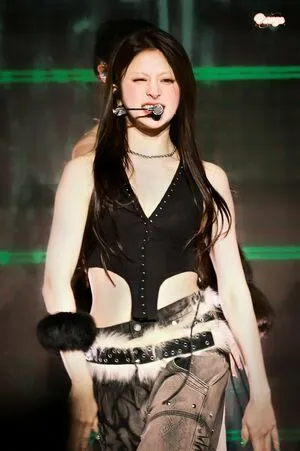 Huh Yunjin OnlyFans Leaked Free Thumbnail Picture - #TGt4fsOnSq