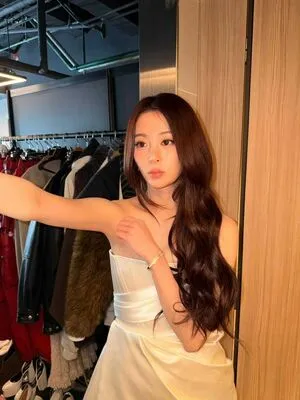 Huh Yunjin OnlyFans Leaked Free Thumbnail Picture - #TYTa8QzxlM