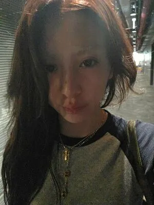 Huh Yunjin OnlyFans Leaked Free Thumbnail Picture - #WugI2Mdz9g