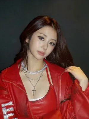 Huh Yunjin OnlyFans Leaked Free Thumbnail Picture - #ZR8gIoxWiX