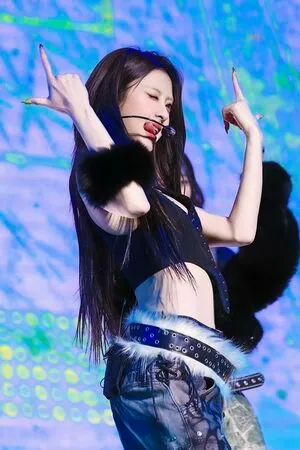 Huh Yunjin OnlyFans Leaked Free Thumbnail Picture - #aEcxY4empZ