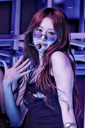 Huh Yunjin OnlyFans Leaked Free Thumbnail Picture - #aTcjcIXP4n