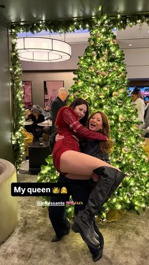 Huh Yunjin OnlyFans Leaked Free Thumbnail Picture - #bk7HjZHf9y