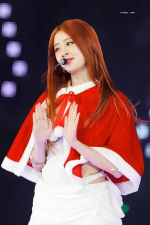 Huh Yunjin OnlyFans Leaked Free Thumbnail Picture - #ebFOaZ3dw2