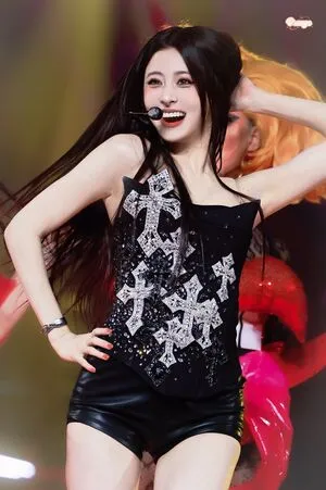 Huh Yunjin OnlyFans Leaked Free Thumbnail Picture - #hRYMSm38uS