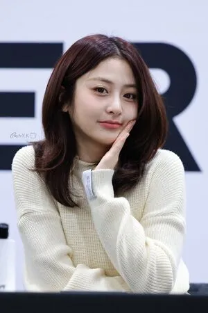 Huh Yunjin OnlyFans Leaked Free Thumbnail Picture - #jgOj8quclC