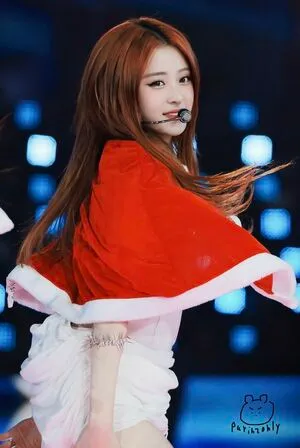 Huh Yunjin OnlyFans Leaked Free Thumbnail Picture - #oN4Hhs4Uye