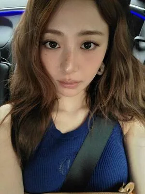 Huh Yunjin OnlyFans Leaked Free Thumbnail Picture - #pa6O2bgPuc