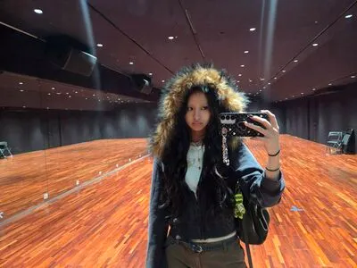 Huh Yunjin OnlyFans Leaked Free Thumbnail Picture - #pzEpjuzEgW