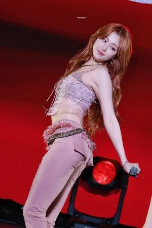 Huh Yunjin OnlyFans Leaked Free Thumbnail Picture - #qc9TCdM2mM