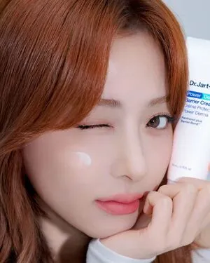 Huh Yunjin OnlyFans Leaked Free Thumbnail Picture - #sJ6Pl3Aoo5