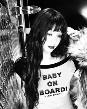 Huh Yunjin OnlyFans Leaked Free Thumbnail Picture - #uev3zr4qHK