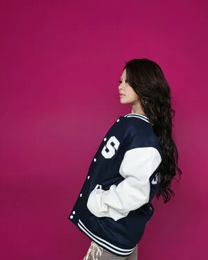 Huh Yunjin OnlyFans Leaked Free Thumbnail Picture - #xq8b6IEzvK