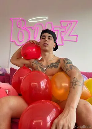 Hungbratz OnlyFans Leaked Free Thumbnail Picture - #PYeQgyhZrQ