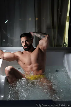 Hunkstripper OnlyFans Leaked Free Thumbnail Picture - #scAtgmWTQD