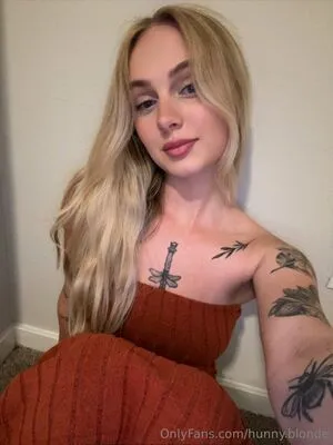 Hunny Blonde OnlyFans Leaked Free Thumbnail Picture - #dhwOs1W4v3