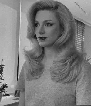 Hunter Schafer OnlyFans Leaked Free Thumbnail Picture - #5Uv5R1NsGy