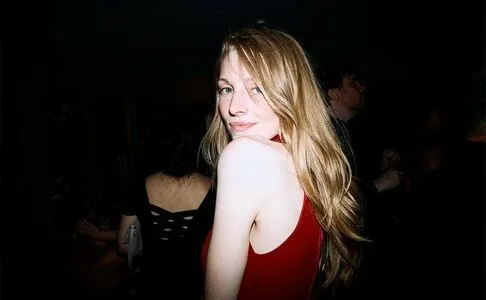 Hunter Schafer OnlyFans Leaked Free Thumbnail Picture - #9Lv1KQsAL0