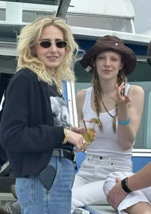 Hunter Schafer OnlyFans Leaked Free Thumbnail Picture - #BMG4QhPUqI