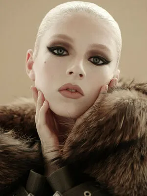 Hunter Schafer OnlyFans Leaked Free Thumbnail Picture - #Ck83SoJJ72