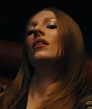 Hunter Schafer OnlyFans Leaked Free Thumbnail Picture - #IFeYIj2CKJ