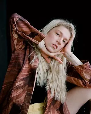 Hunter Schafer OnlyFans Leaked Free Thumbnail Picture - #KXUXtwtJDC