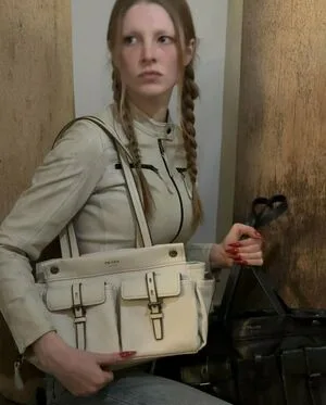 Hunter Schafer OnlyFans Leaked Free Thumbnail Picture - #O10iGNROJp