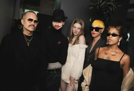 Hunter Schafer OnlyFans Leaked Free Thumbnail Picture - #R6A921mpzY