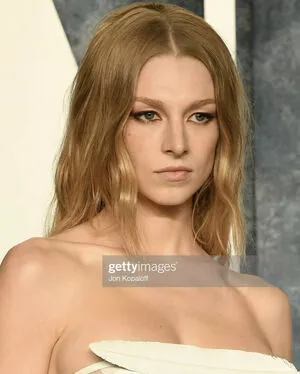 Hunter Schafer OnlyFans Leaked Free Thumbnail Picture - #RHwg5dT4Ff