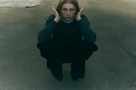 Hunter Schafer OnlyFans Leaked Free Thumbnail Picture - #T2i1FVtF32