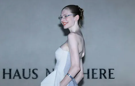 Hunter Schafer OnlyFans Leaked Free Thumbnail Picture - #WTGx2yn3p0